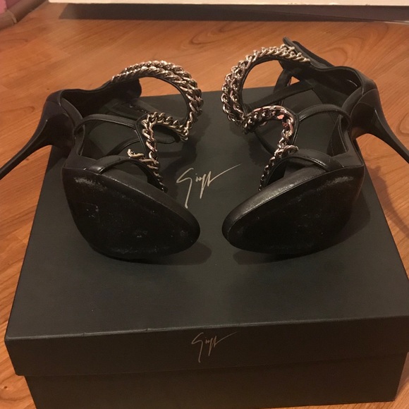 Giuseppe Zanotti Silver Chained Black Sandal Heel - Picture 5 of 5
